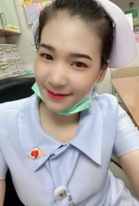 รูปโป๊สาวพยาบาลโดนผัวเอาควยฝังมุกเย็ดสด