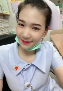 รูปโป๊สาวพยาบาลโดนผัวเอาควยฝังมุกเย็ดสด