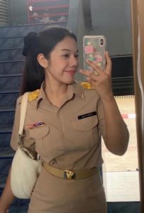 รูปโป๊สาวข้าราชการ