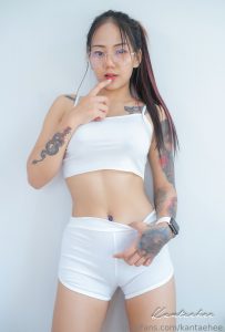 น้อง พลอยลี่ สาวน้อย อายุ 21